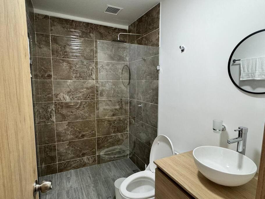 Dream Close To Unicentro - Spacious - With Ac * Medellin