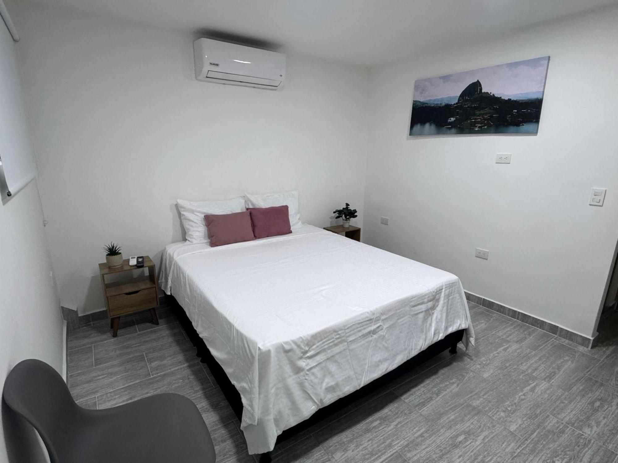 Dream Close To Unicentro - Spacious - With Ac